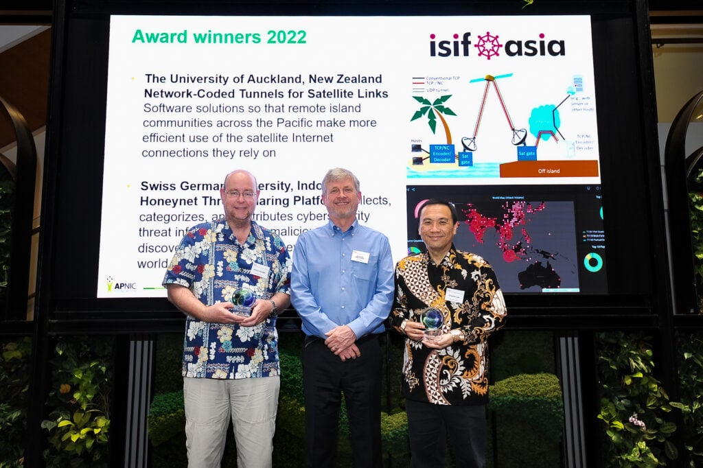 ISIF Asia award winner Dr Ulrich Speidel, Foundation CEO Duncan Macintosh and ISIF Asia award winner Dr Charles Lim during the awards presentation in 2022.